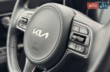 Внедорожник / Кроссовер Kia Niro 2022 в 