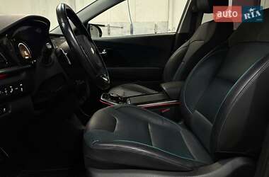 Внедорожник / Кроссовер Kia Niro 2020 в 