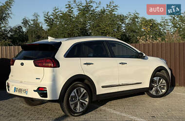 Внедорожник / Кроссовер Kia Niro 2021 в 
