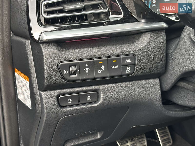 Внедорожник / Кроссовер Kia Niro 2020 в Львове