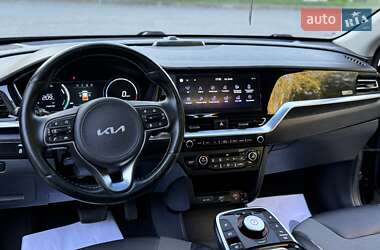 Внедорожник / Кроссовер Kia Niro 2022 в 