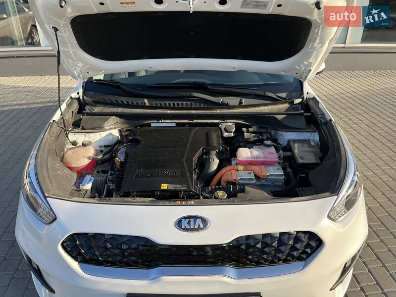 Внедорожник / Кроссовер Kia Niro 2021 в Днепре