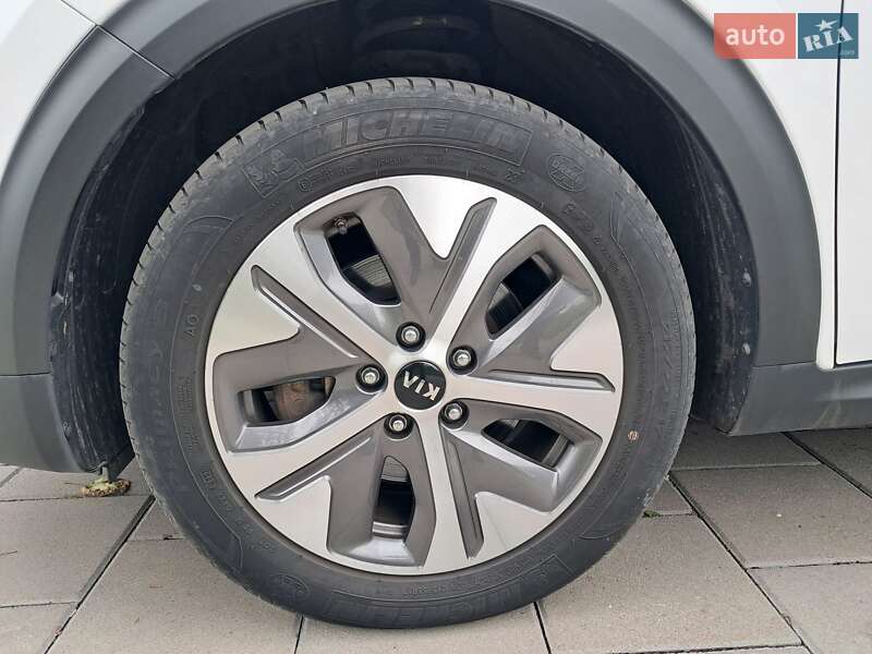 Позашляховик / Кросовер Kia Niro 2021 в Вінниці