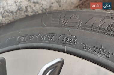 Позашляховик / Кросовер Kia Niro 2020 в 