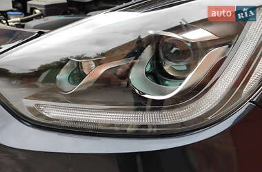 Позашляховик / Кросовер Kia Niro 2020 в 