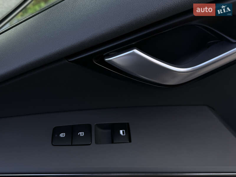 Позашляховик / Кросовер Kia Niro 2022 в Львові фото 56 Позашляховик / Кросовер Kia Niro 2022 в Львові