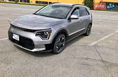 Позашляховик / Кросовер Kia Niro 2022 в Чернівцях