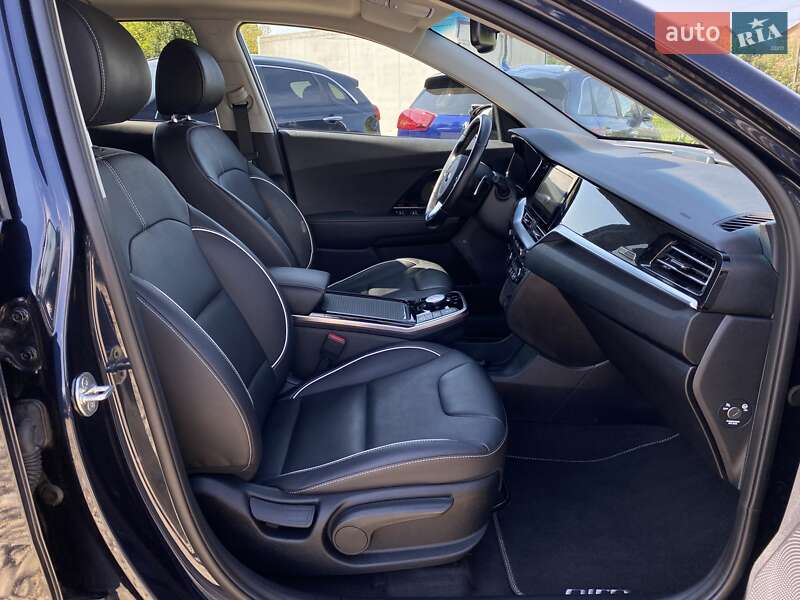 Позашляховик / Кросовер Kia Niro 2020 в Львові фото 58 Позашляховик / Кросовер Kia Niro 2020 в Львові