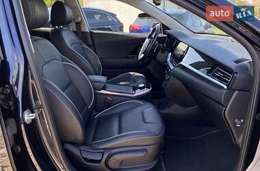 Внедорожник / Кроссовер Kia Niro 2020 в 