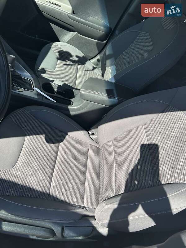 Внедорожник / Кроссовер Kia Niro 2016 в Звенигородке фото 10 Внедорожник / Кроссовер Kia Niro 2016 в Звенигородке