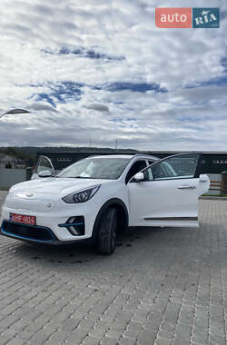Внедорожник / Кроссовер Kia Niro 2021 в 