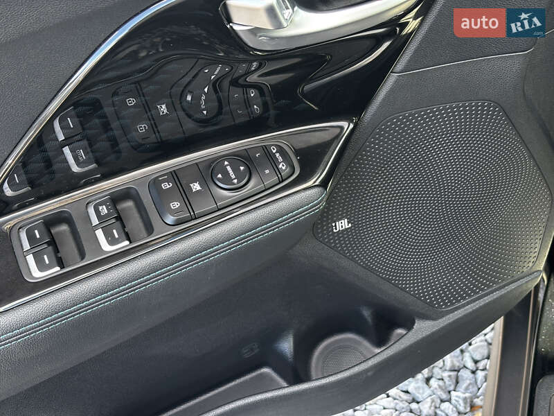 Внедорожник / Кроссовер Kia Niro 2021 в Львове