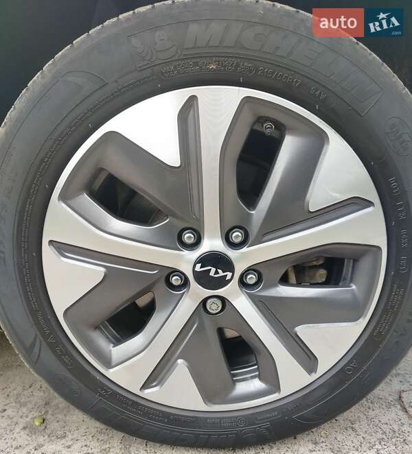 Позашляховик / Кросовер Kia Niro 2021 в Ірпені