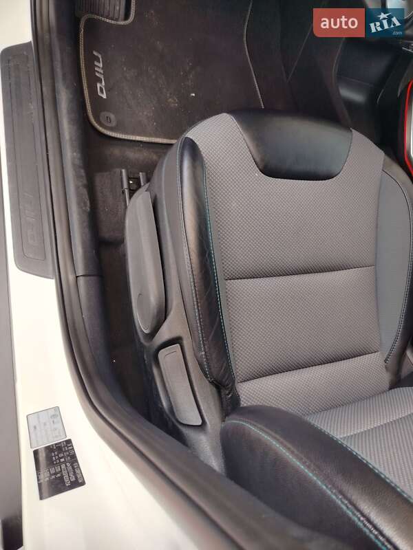 Позашляховик / Кросовер Kia Niro 2021 в Ірпені