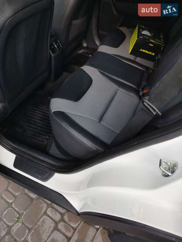 Позашляховик / Кросовер Kia Niro 2021 в Ірпені