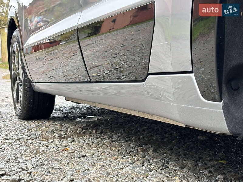 Внедорожник / Кроссовер Kia Niro 2022 в Житомире