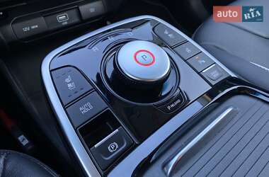 Внедорожник / Кроссовер Kia Niro 2020 в 