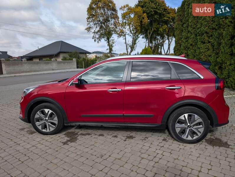 Позашляховик / Кросовер Kia Niro 2020 в Тернополі