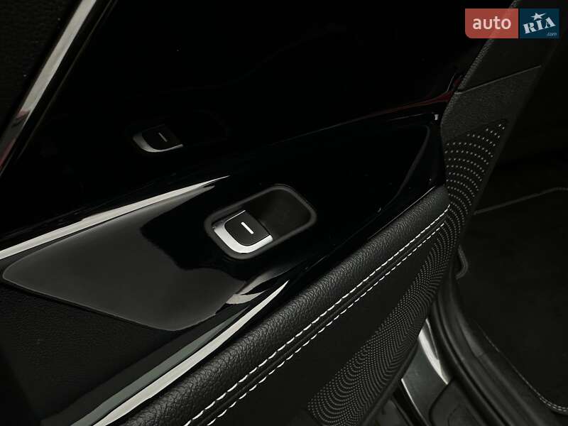 Позашляховик / Кросовер Kia Niro 2022 в Львові фото 12 Позашляховик / Кросовер Kia Niro 2022 в Львові