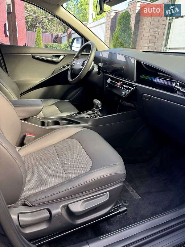 Позашляховик / Кросовер Kia Niro 2023 в Харкові