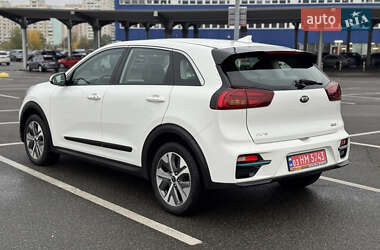Внедорожник / Кроссовер Kia Niro 2020 в 