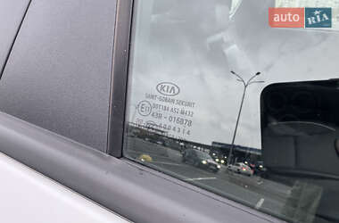 Внедорожник / Кроссовер Kia Niro 2020 в 