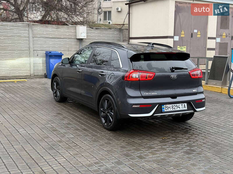 Внедорожник / Кроссовер Kia Niro 2018 в Ковеле фото 8 Внедорожник / Кроссовер Kia Niro 2018 в Ковеле