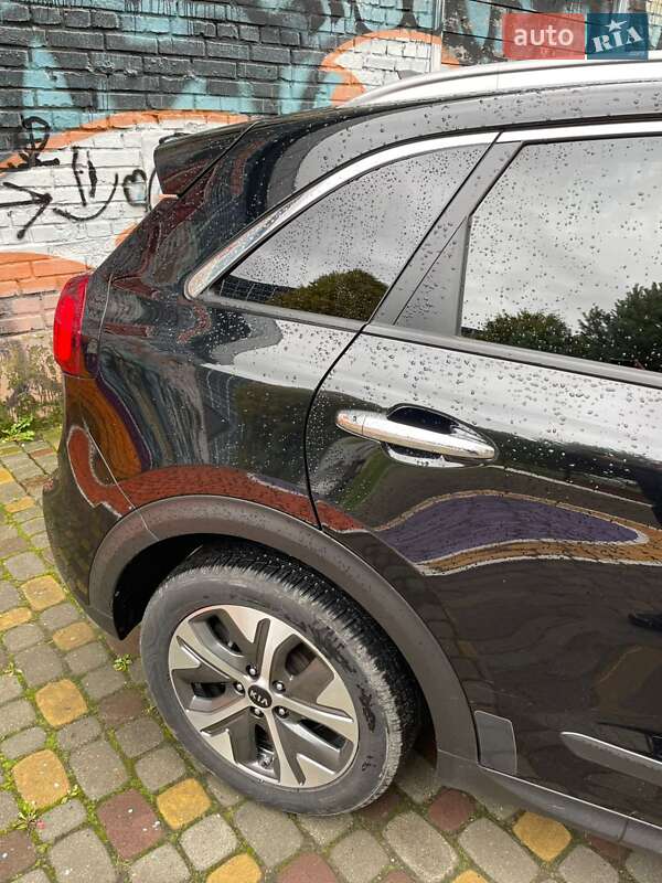 Позашляховик / Кросовер Kia Niro 2020 в Луцьку фото 14 Позашляховик / Кросовер Kia Niro 2020 в Луцьку