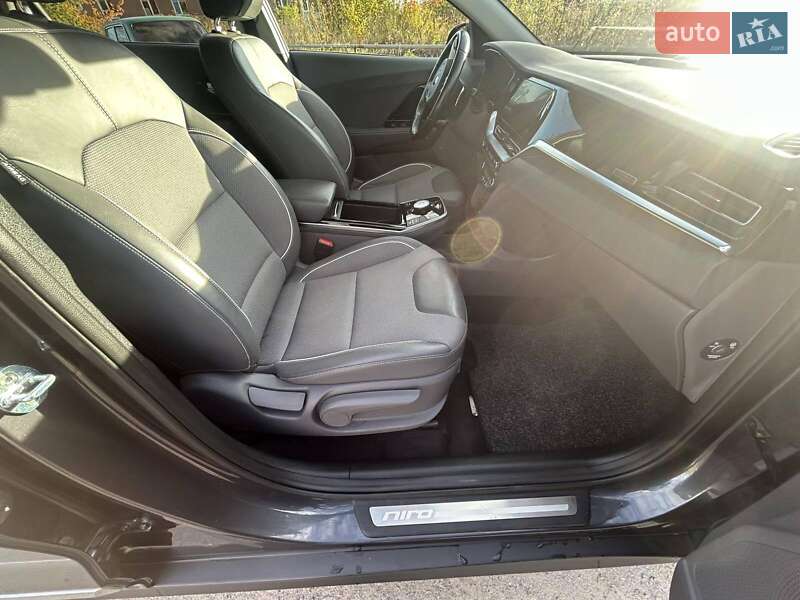 Позашляховик / Кросовер Kia Niro 2020 в Львові