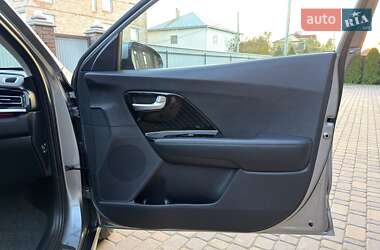 Внедорожник / Кроссовер Kia Niro 2022 в 