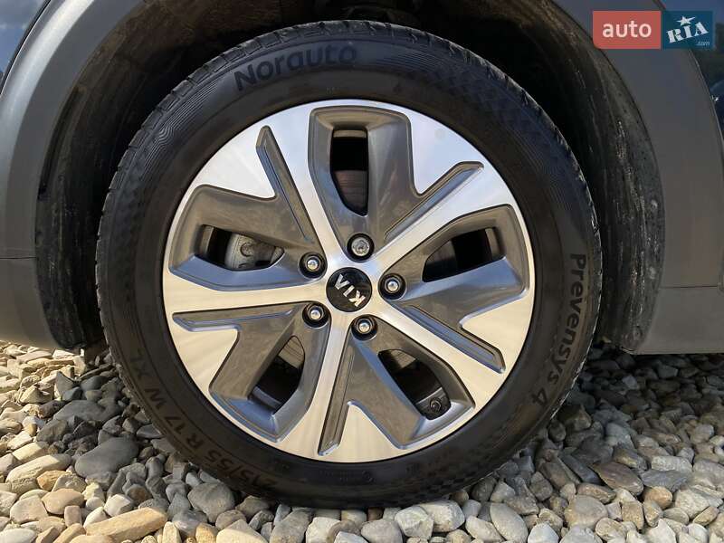 Внедорожник / Кроссовер Kia Niro 2020 в Львове