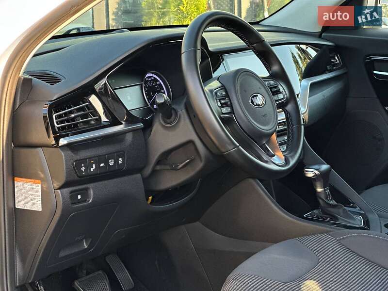 Позашляховик / Кросовер Kia Niro 2020 в Києві фото 13 Позашляховик / Кросовер Kia Niro 2020 в Києві