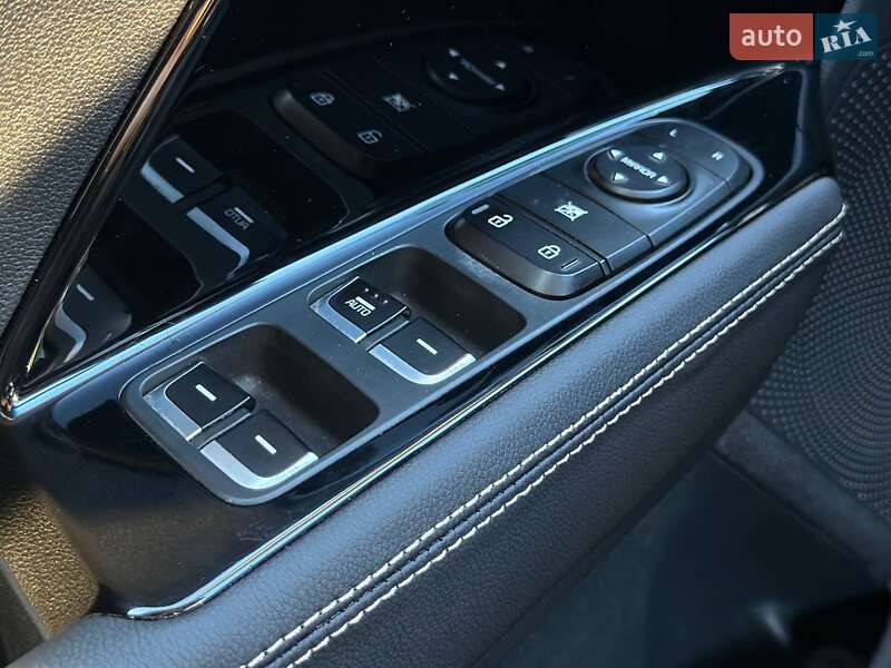 Позашляховик / Кросовер Kia Niro 2020 в Києві фото 28 Позашляховик / Кросовер Kia Niro 2020 в Києві