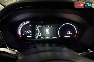 Внедорожник / Кроссовер Kia Niro 2022 в 