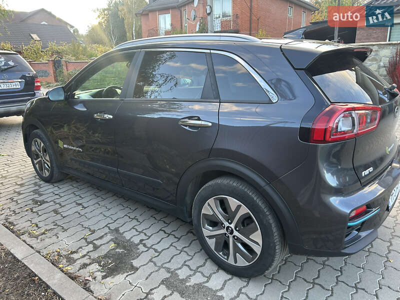 Внедорожник / Кроссовер Kia Niro 2020 в Хмельницком