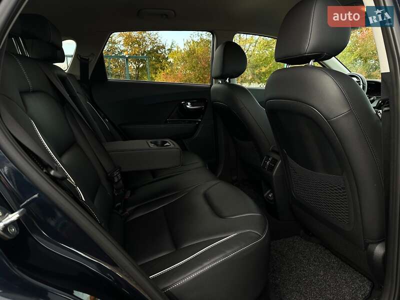 Позашляховик / Кросовер Kia Niro 2021 в Львові