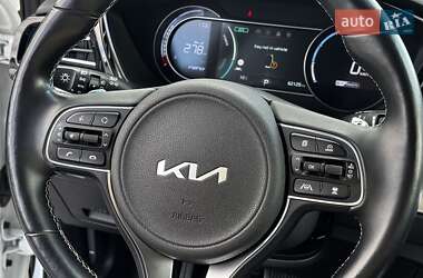 Внедорожник / Кроссовер Kia Niro 2022 в 