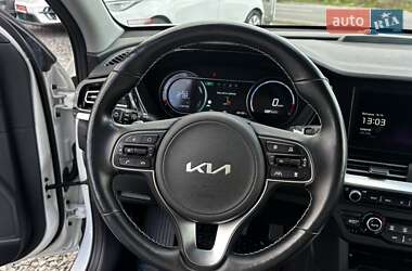 Внедорожник / Кроссовер Kia Niro 2022 в 