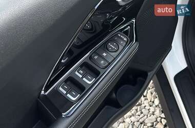 Внедорожник / Кроссовер Kia Niro 2022 в 