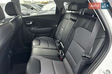 Внедорожник / Кроссовер Kia Niro 2022 в 