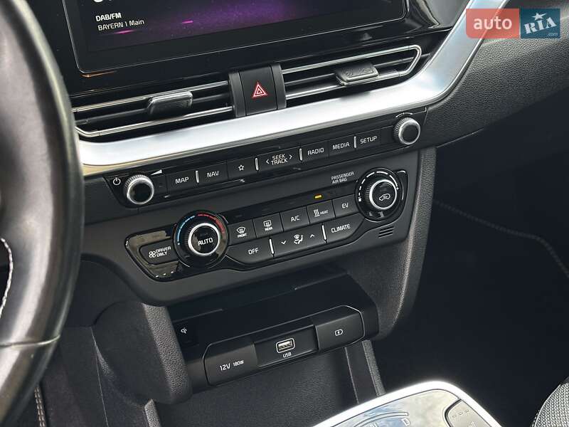 Внедорожник / Кроссовер Kia Niro 2022 в Львове
