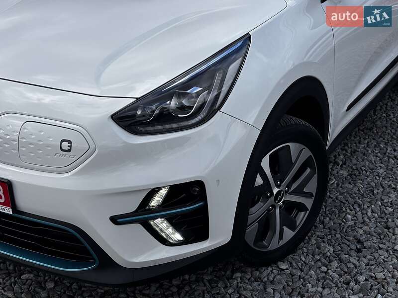Внедорожник / Кроссовер Kia Niro 2022 в Львове