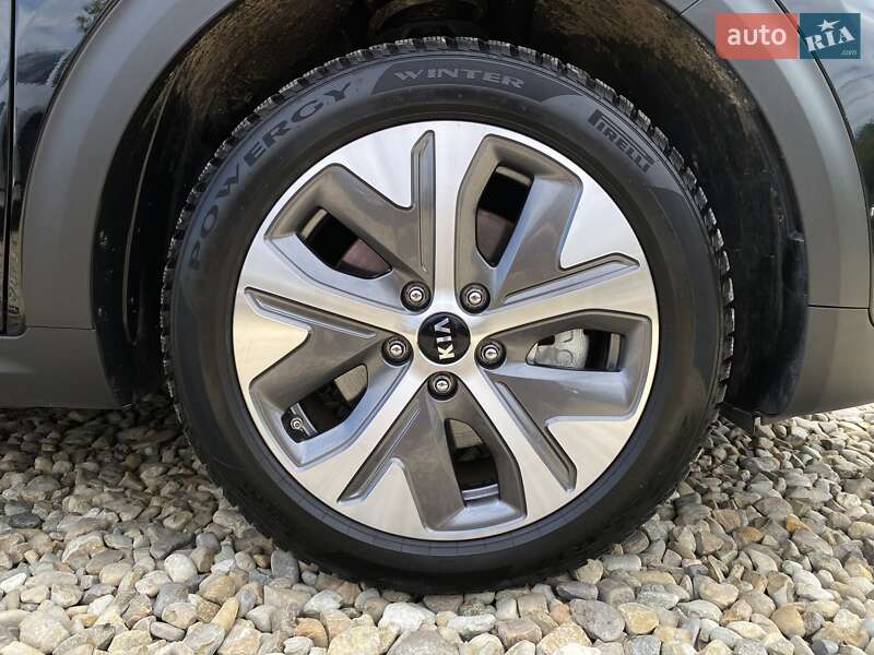 Позашляховик / Кросовер Kia Niro 2020 в Львові фото 22 Позашляховик / Кросовер Kia Niro 2020 в Львові