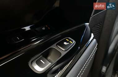 Внедорожник / Кроссовер Kia Niro 2020 в 