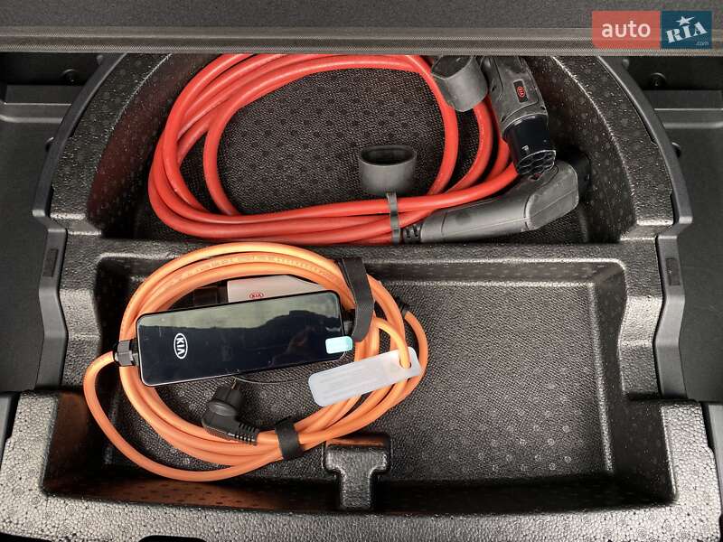 Позашляховик / Кросовер Kia Niro 2020 в Львові фото 60 Позашляховик / Кросовер Kia Niro 2020 в Львові