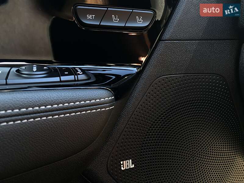 Позашляховик / Кросовер Kia Niro 2020 в Львові фото 35 Позашляховик / Кросовер Kia Niro 2020 в Львові