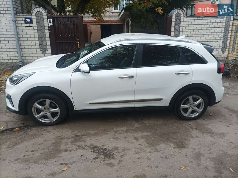 Позашляховик / Кросовер Kia Niro 2020 в Харкові