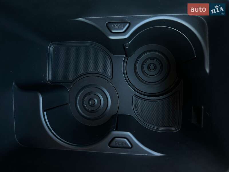 Позашляховик / Кросовер Kia Niro 2020 в Львові