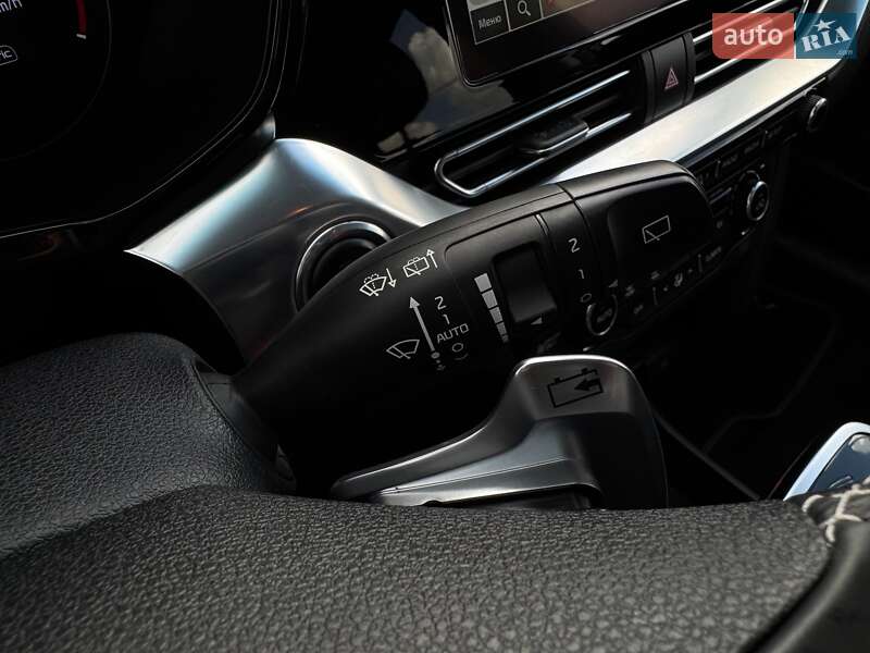 Позашляховик / Кросовер Kia Niro 2020 в Львові фото 15 Позашляховик / Кросовер Kia Niro 2020 в Львові