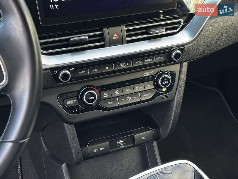 Внедорожник / Кроссовер Kia Niro 2021 в Львове